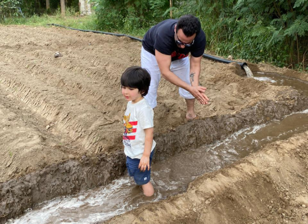 Check Out: Saif Ali Khan and son Taimur Ali Khan enjoy the farm life in Pataudi