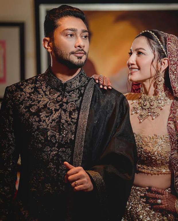 Gauahar Khan and Zaid Darbar look absolutely royal in Manish Malhotra Couture for their wedding reception