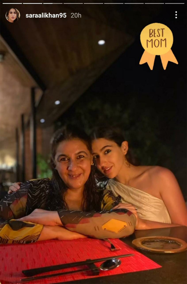 Sara Ali Khan sets the temperature soaring in blue printed monokini as she enjoys Maldives vacation