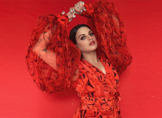 Himanshi Khurana becomes the first female Punjabi singer to feature at the Billboard of New York Times Square 
