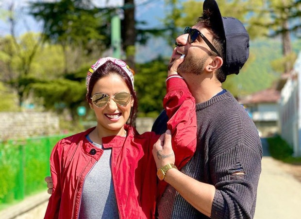 Aly Goni shares a goofy picture with Jasmin Bhasin leaving everyone love-struck