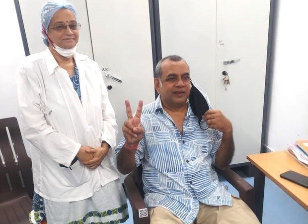 Paresh Rawal takes the first dose of COVID-19 vaccination; thanks health workers and scientists