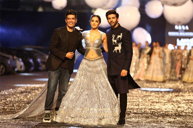 Kartik Aaryan and Kiara Advani look ethereal in Manish Malhotra collection at Lakme Fashion Week 2021 