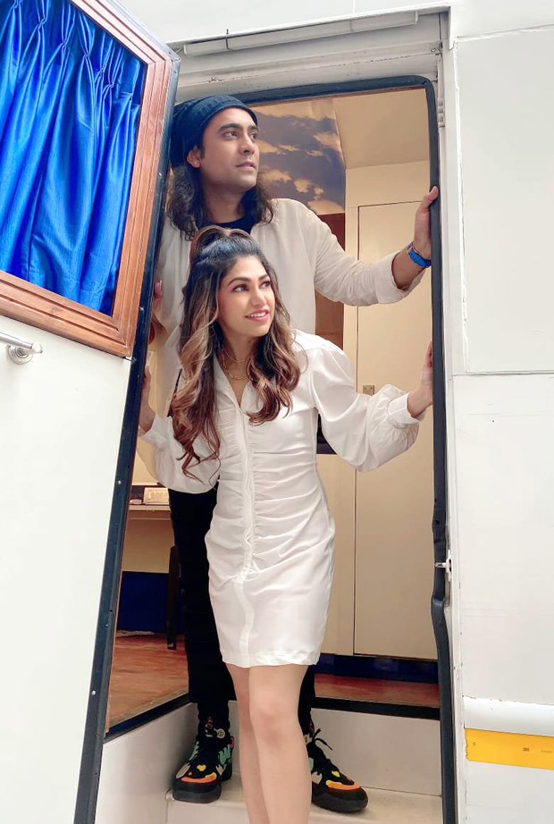 Jubin Nautiyal bowls Tulsi Kumar in this new episode of Indie Hain Hum season 2