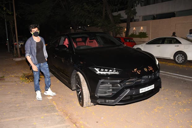 Kartik Aaryan follows Ranveer Singh and Rohit Shetty; purchases a Lamborghini Urus worth over Rs. 3 cr!