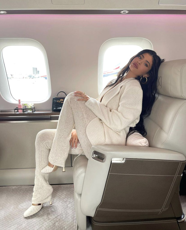 kylie jenner’s corset pantsuit looks costs rs. 5.5 lakhs; her luxury hermes bag is worth rs. 60 lakhs