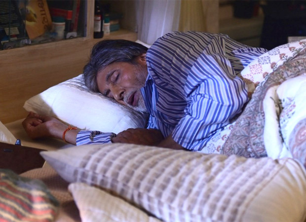 Amitabh Bachchan shares a picture of him sleeping with a brief note for his extended family