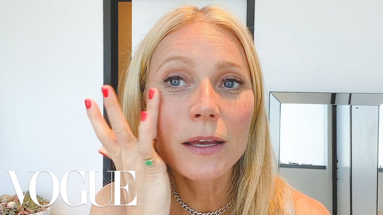 Experts Do Not Recommend Applying Sunscreen Like Gwyneth Paltrow