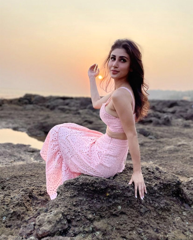 FASHION FACE-OFF: Mouni Roy or Daisy Shah – who stunned in pastel pink crop top and skirt better? 