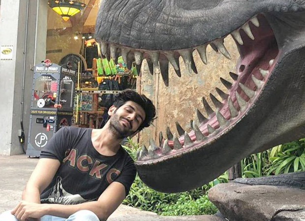kartik aaryan has a hilarious warning message for those who don’t wear a mask