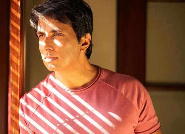 Sonu Sood helps airlift a COVID patient from Jhansi to Hyderabad for better medical treatment