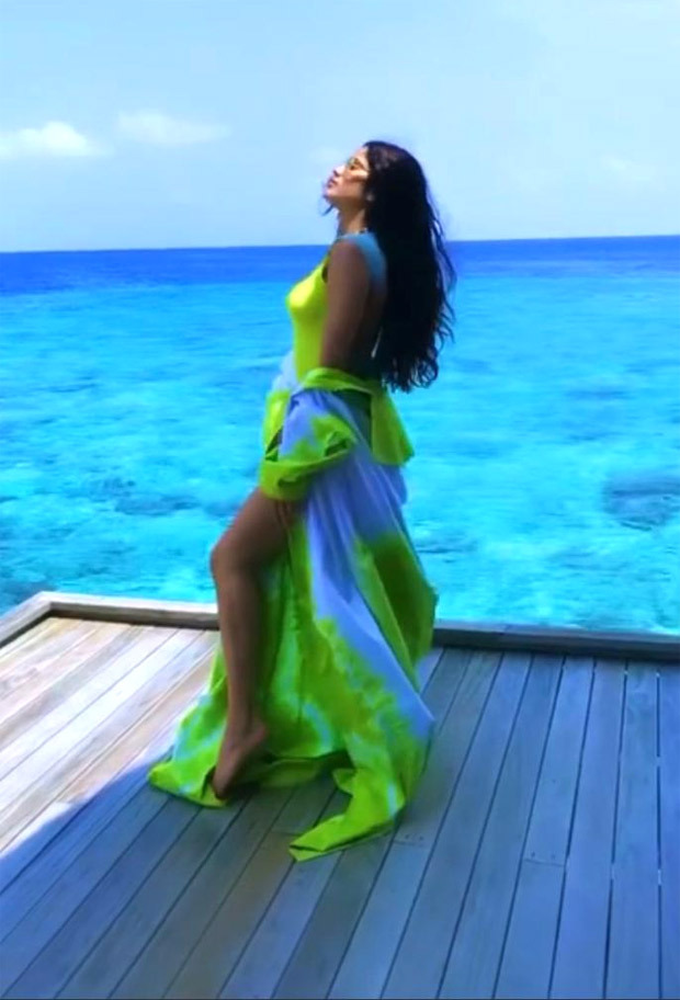janhvi kapoor relives beautiful memories from her vacation in this throwback video