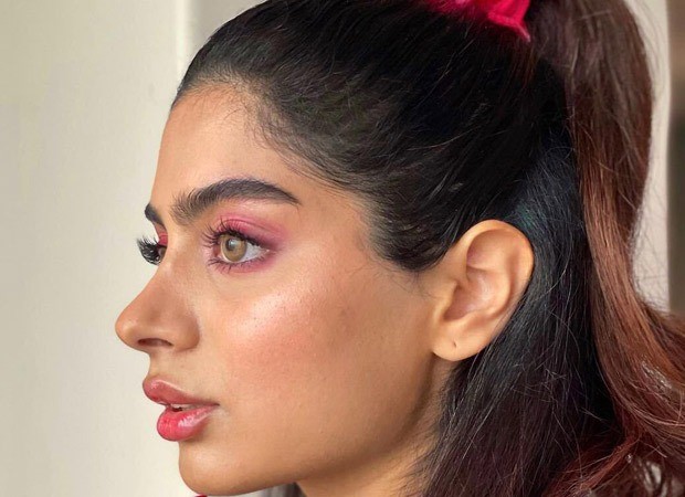 Khushi Kapoor channels Ariana Grande while sporting soft glam and high ponytail