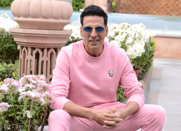 Akshay Kumar applauds kid who broke the car's window and saved his family 