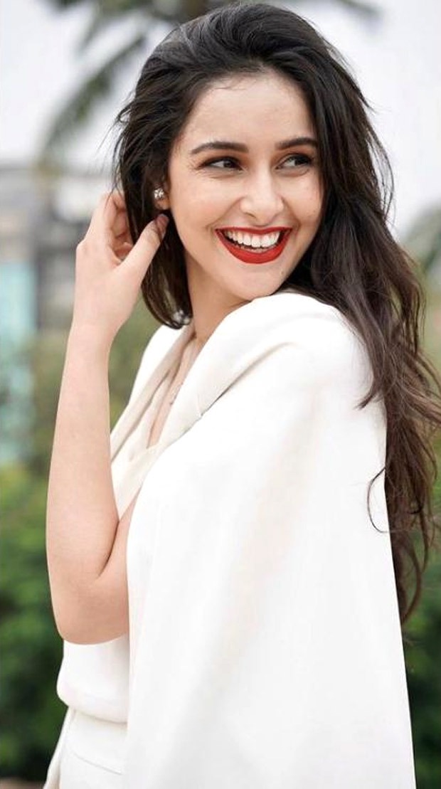 take style cues on how to style your whites from raksha bandhan actress sadia khateeb