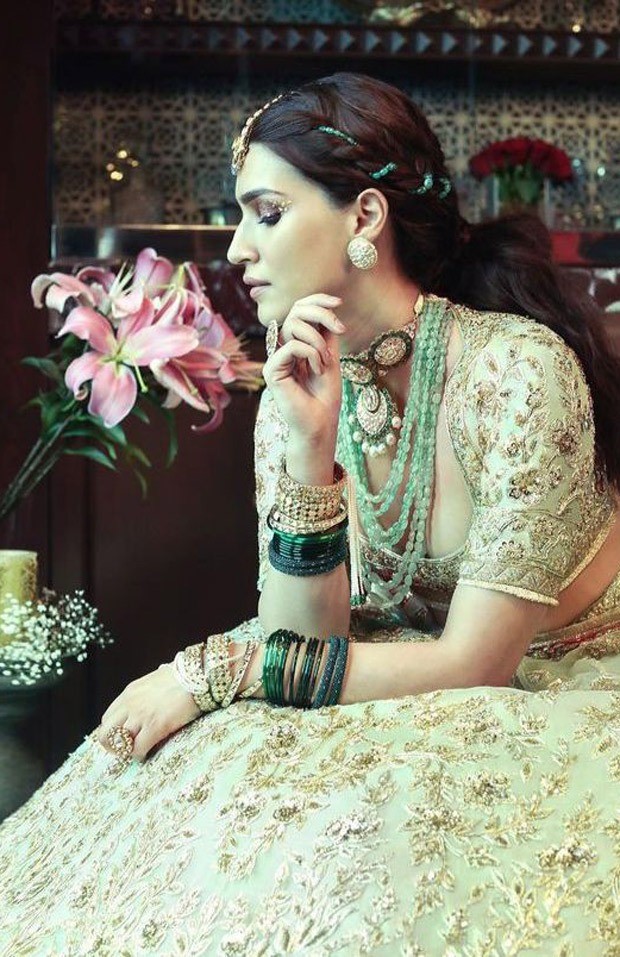kriti sanon looks royal in latest snaps for manish malhotra’s nooraniyat collection