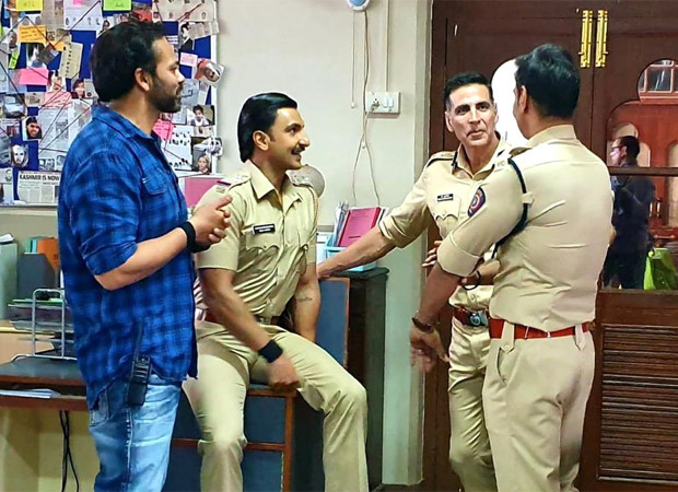 IPS officer points out an error in picture from the sets of Sooryavanshi; Akshay Kumar clarifies