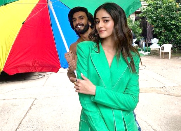 Ranveer Singh holds umbrealla for Ananya Panday as she poses in a stunning green blazer set 