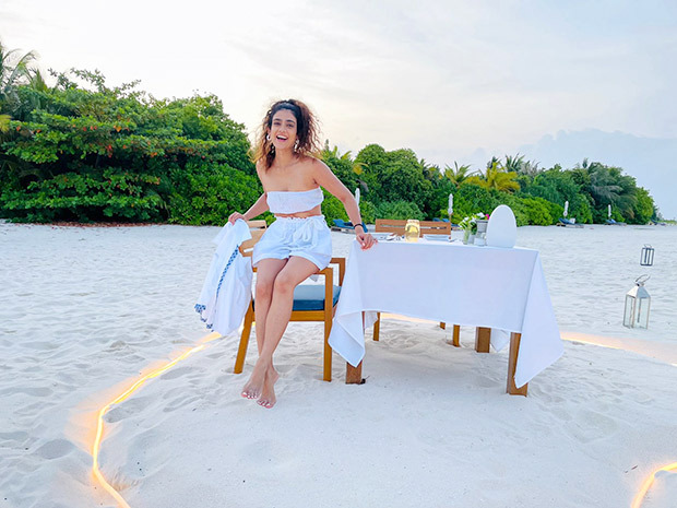 Aakanksha Singh chronicles her trip to the Maldives with a set of stunning pictures