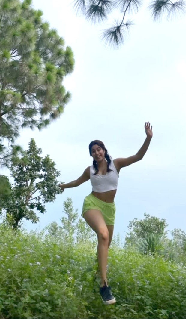 janhvi kapoor slays in comfy top and neon shorts during her weekend getaway in nature
