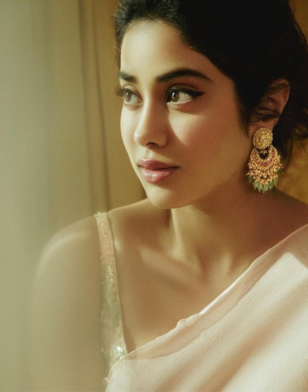 janhvi kapoor’s retro look will take you back in time