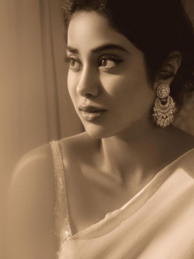 janhvi kapoor’s retro look will take you back in time