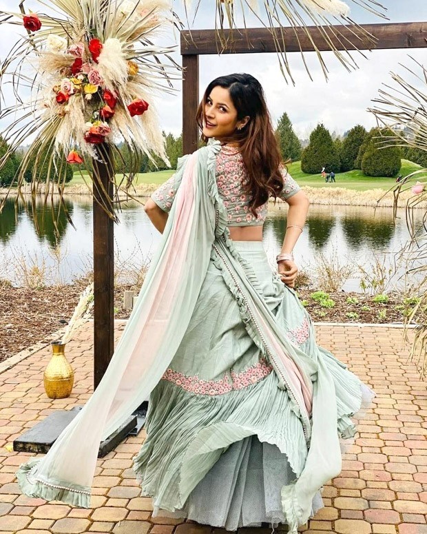 Shehnaaz Gill looks stunning in beautiful pastel green lehenga in throwback photos from sets of Honsla Rakh in Canada