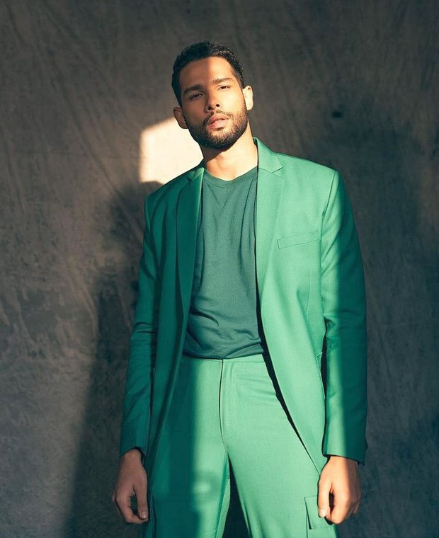 Siddhant Chaturvedi mesmerises with his charm in a bottle green suit