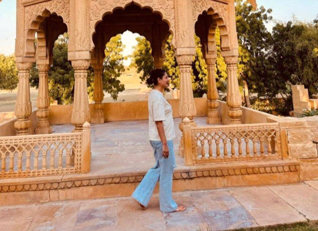 kareena kapoor khan shares a glimpse of her rajasthan trip with taimur ali khan