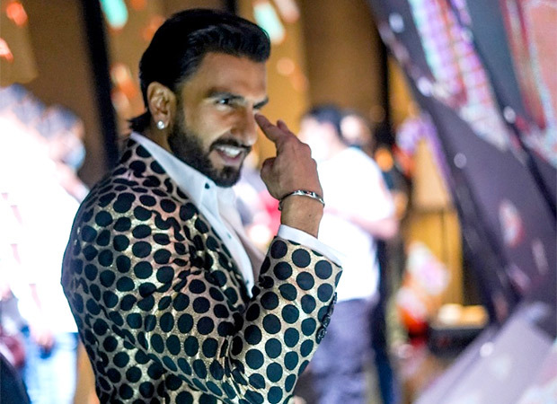 ranveer gifts contestant a pair of new running shoes on colors’ ‘the big picture’