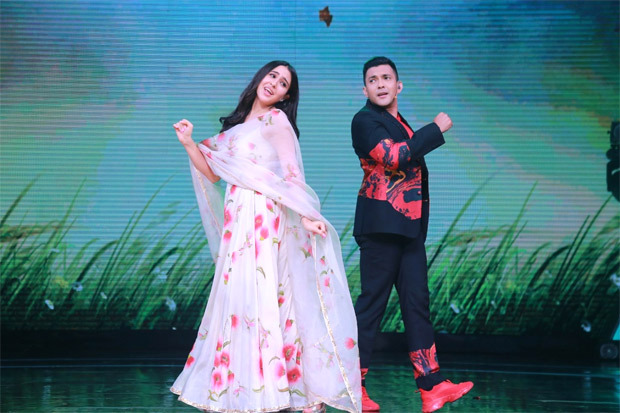 Sara Ali Khan turns up the heat on Sa Re Ga Ma Pa with a mesmerising performance to mom Amrita Singh’s popular song 'Jab Hum Jawan Honge', watch video 