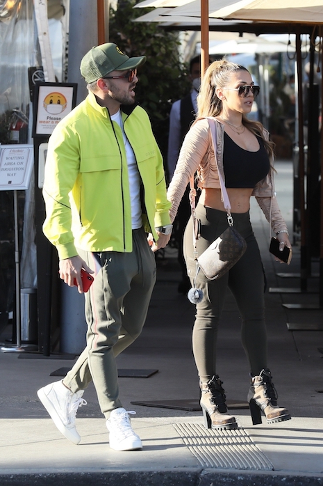 jersey shore girlfriend buys a french bulldog on the street – rodeo drive!