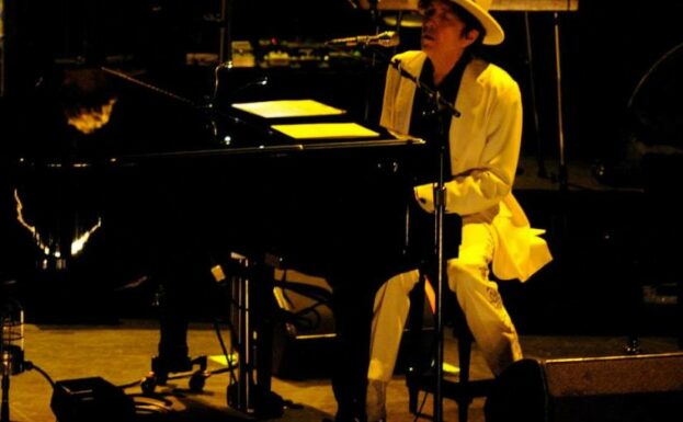 iTunes Pre-Releases Bob Dylan’s Stay With Me from Shadows in the Night
