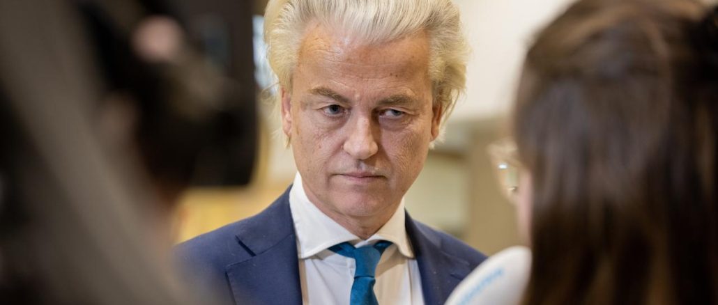 Former Pakistani cricketer wanted for trying to murder Geert Wilders Geert Wilders