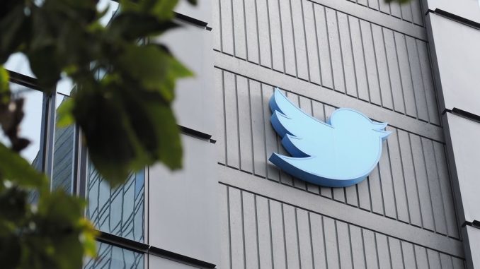 Blue Checkmarks twitter