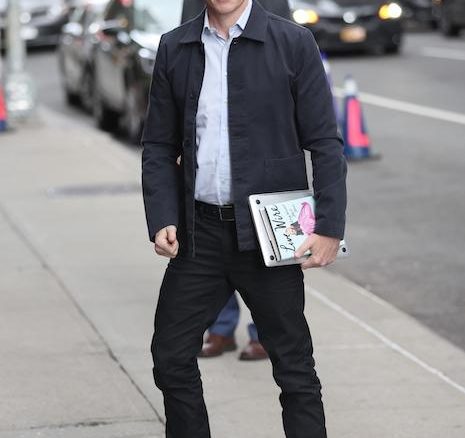 Anderson Cooper Embarrassed by Trump's CNN Fiasco Anderson Cooper