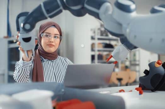 Ontario Eases Path to Regulated Professions for Newcomers Canadian work experience