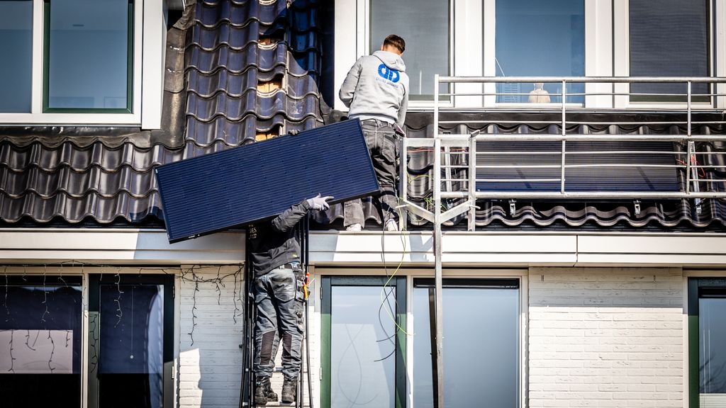 cost, solar panels