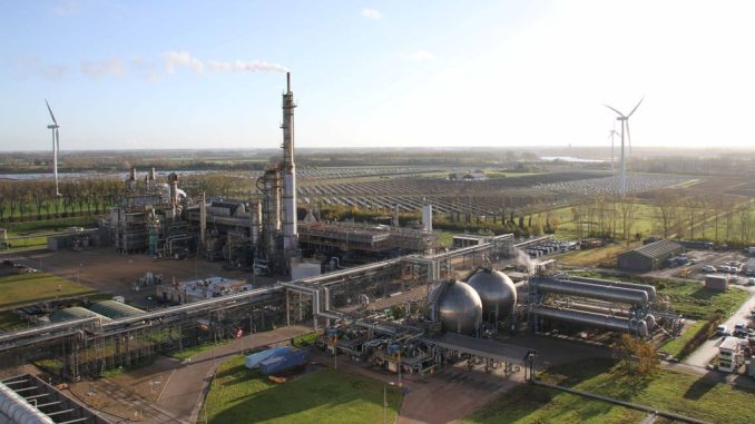 Yara fertilizer factory in Zeeland becomes the first in the world to export CO2 for climate reason Yara fertilizer