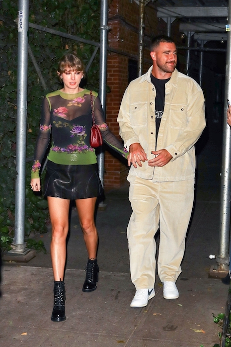 TAYLOR SWIFT
