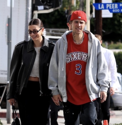 JUSTIN BIEBER