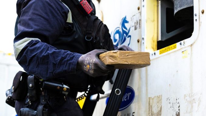 The Netherlands is in danger of losing subsidy scanners in the port due to espionage checks espionage checks