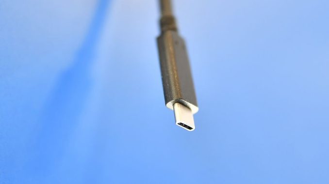 From today, only one cable for all new rechargeable devices only one cable