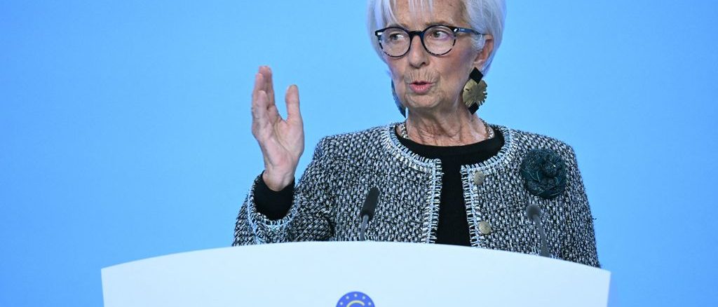 ECB lowers the interest