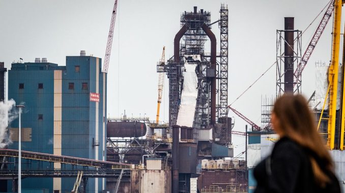 Tata Steel is a fine of 140,000 euros for violating environmental rules Tata Steel