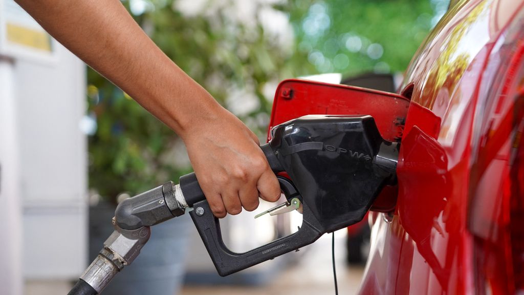 Oil price drops