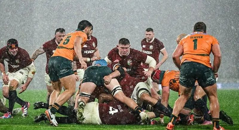 Australia defeat the Lions