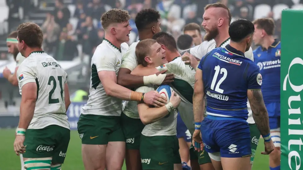 South Africa beat Italy being a man down 2nd red card