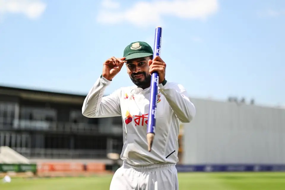 Bangladesh embarrasses Australia